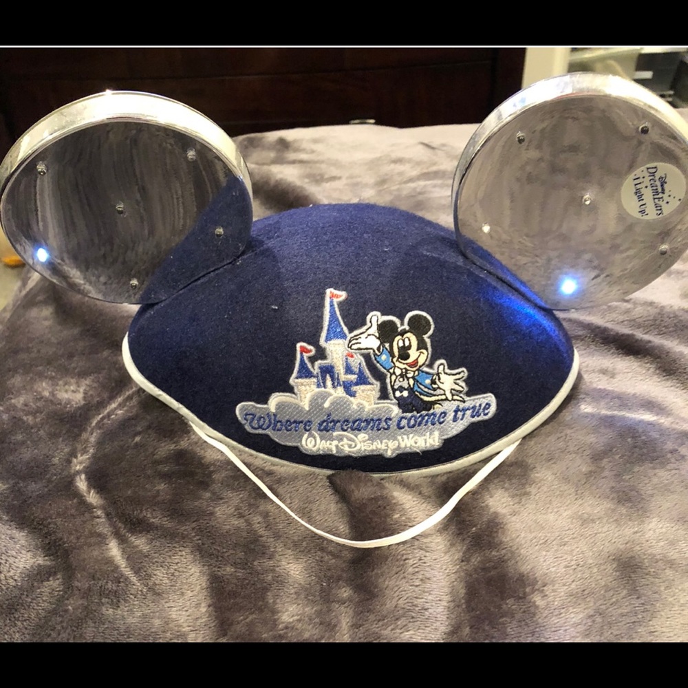 Authentic Disney World Light Up “Dream Ears”